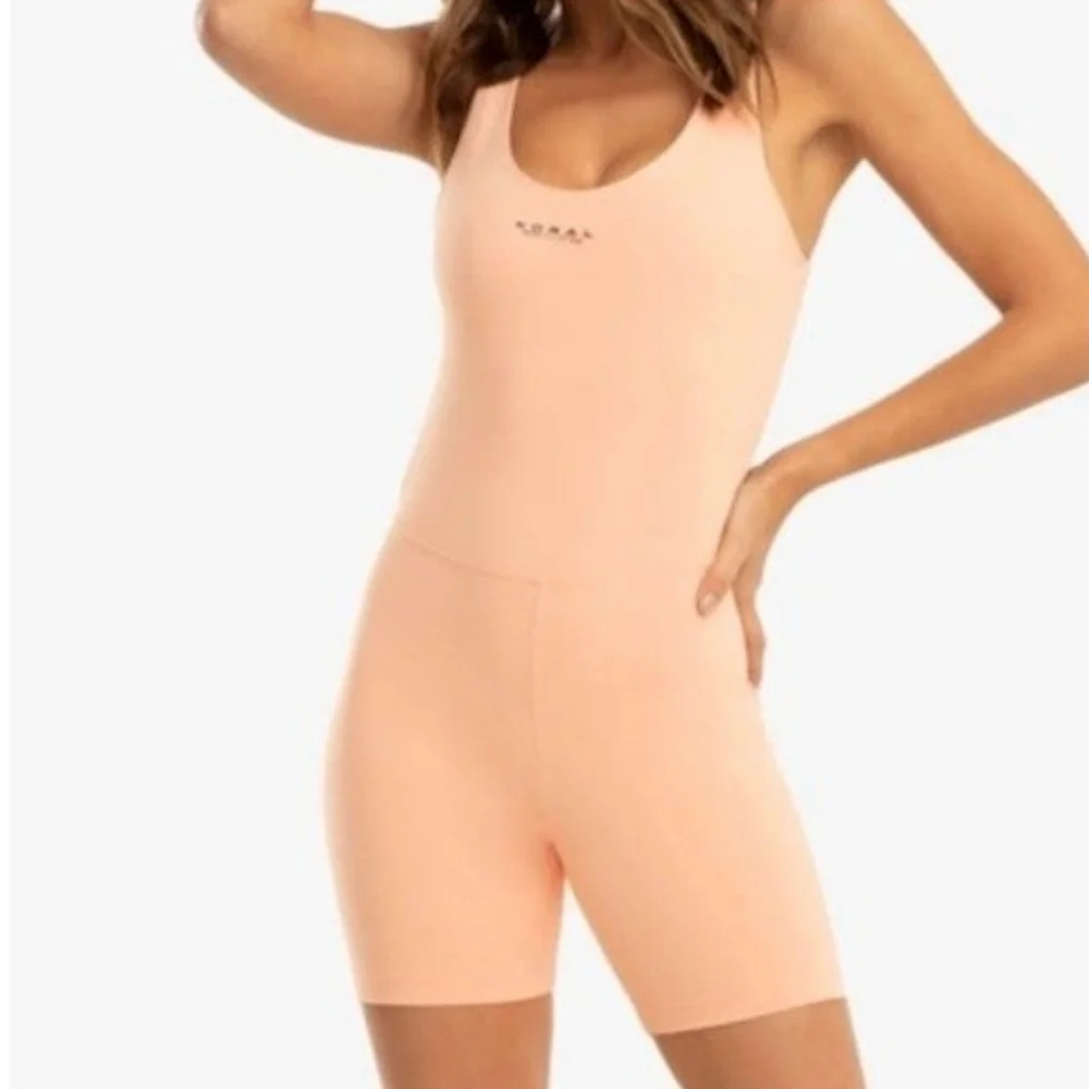 Koral Activewear - Picture 2 of 6